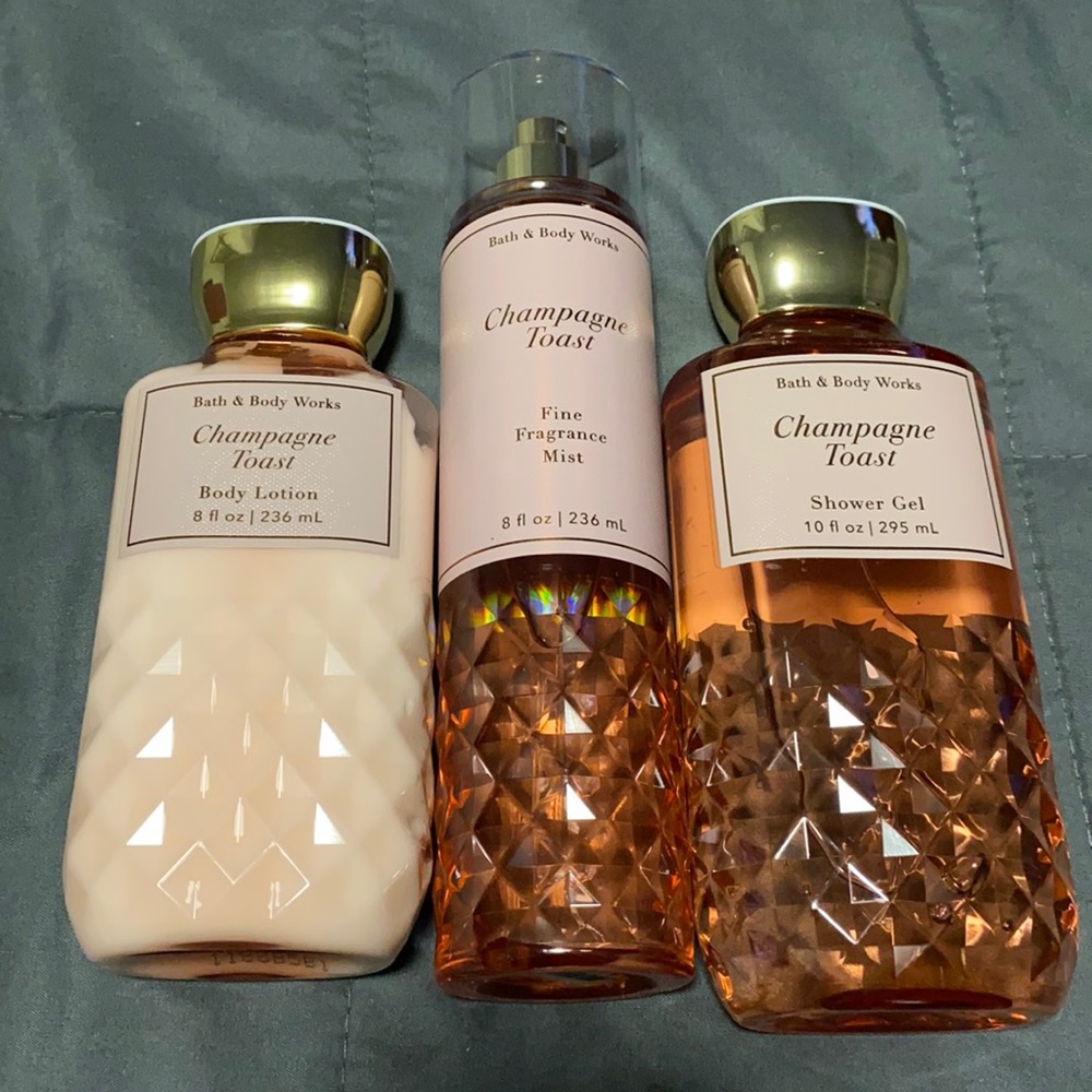 Bath and Body works Champagne Toast set